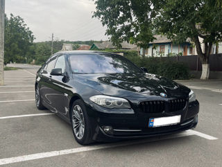 BMW 5 Series foto 1