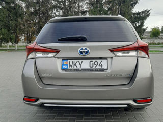 Toyota Auris foto 4