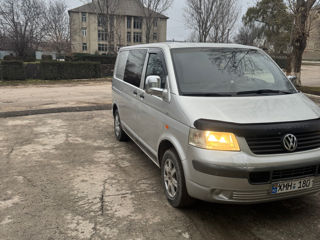 Volkswagen Multivan foto 3