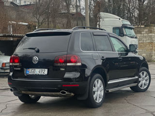 Volkswagen Touareg foto 4