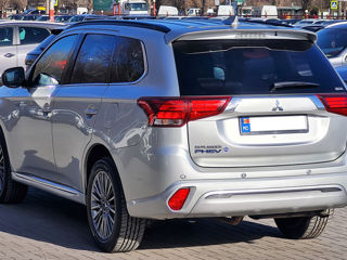 Mitsubishi Outlander foto 5