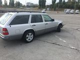 Mercedes Series (W124) foto 3