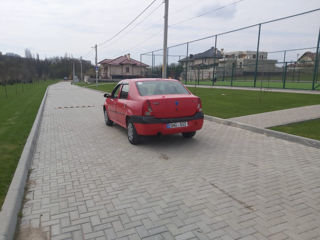 Dacia Logan foto 4