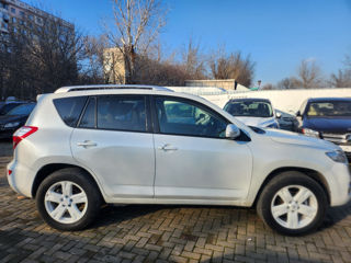 Toyota Rav 4 foto 6