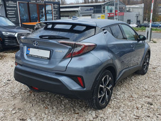 Toyota C-HR foto 4