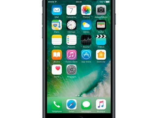 Срочно. iPhone 7 черный. Батарея 100%. 32 г. В отличном состоянии.