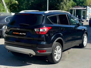 Ford Kuga foto 4