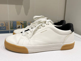 ! Pantofi sport Bershka  M. 40 foto 0