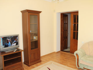 Apartament cu 2 camere, 50 m², Centru, Chișinău foto 5