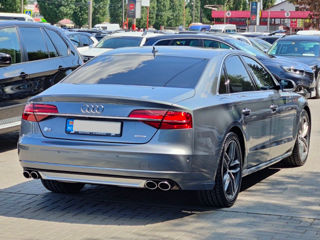 Audi A8 foto 3