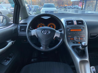 Toyota Auris foto 9