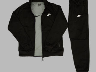 Nike Adidas The North Face foto 2