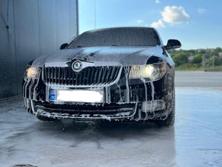 Skoda Superb foto 2