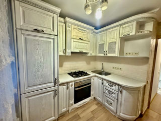2-комн. кв., 54 м², 4/5 эт.