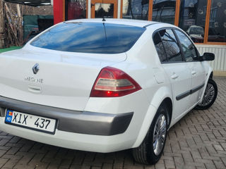 Renault Megane foto 19