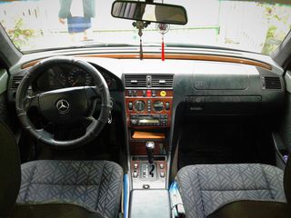 Mercedes C Class foto 3