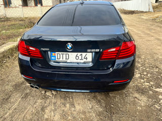 BMW 5 Series foto 5