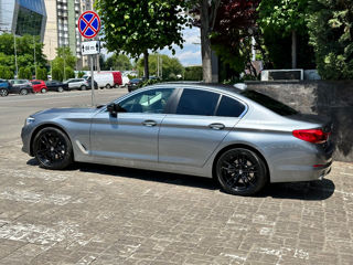 BMW 5 Series foto 5