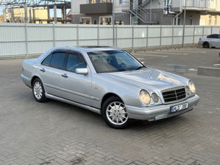 Mercedes E-Class