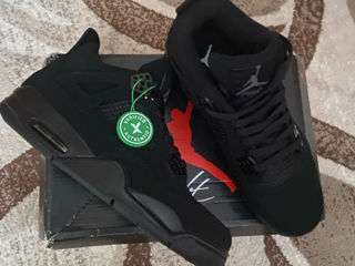 Jordan 4 Black Cat