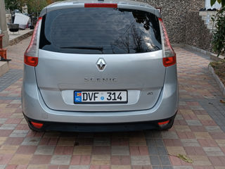 Renault Grand Scenic foto 6