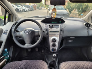 Toyota Yaris foto 5