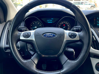 Ford Focus foto 8