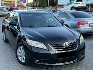 Toyota Camry foto 1