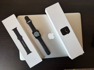 Vând Urgent Apple Watch 5 44mm! foto 4