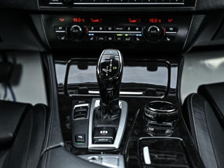 BMW 5 Series foto 12