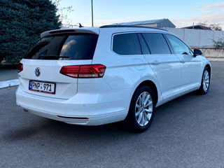 Volkswagen Passat foto 3