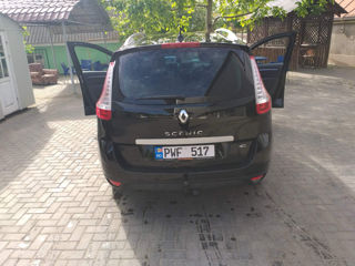 Renault Grand Scenic foto 3