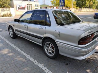 Mitsubishi Galant foto 6