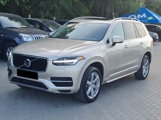 Volvo XC90 foto 1