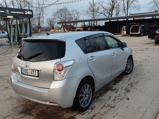 Toyota Verso foto 8