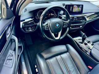 BMW 5 Series foto 8