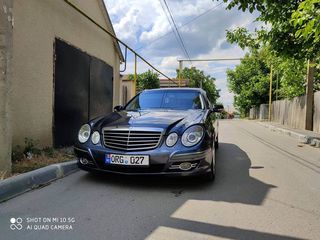 Mercedes E Class foto 1