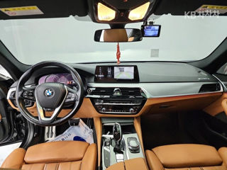 BMW 5 Series foto 7