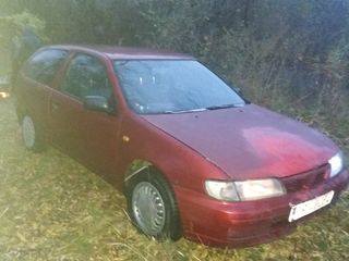 Nissan Almera foto 1