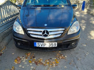 Mercedes la piese foto 1