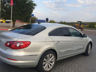 Volkswagen Passat CC foto 1