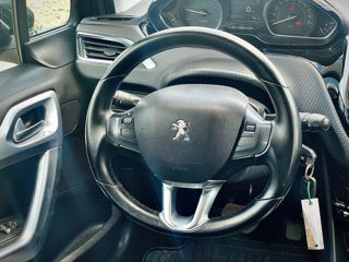 Peugeot 2008 foto 12