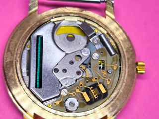 Немецкие кварцевые часы в отличном состоянии foto 10