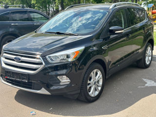Ford Kuga foto 1