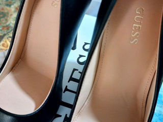 Guess foto 4