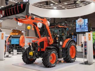 Kubota M6 foto 1