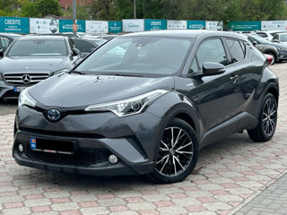 Toyota C-HR foto 1