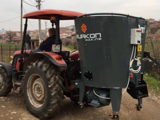 Mixer de 2 m3 electric + PTO foto 6