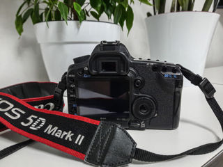 Vând  Canon 5D Mark II