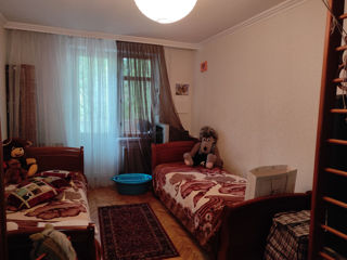 Apartament cu 4 camere, 100 m², Botanica, Chișinău foto 8